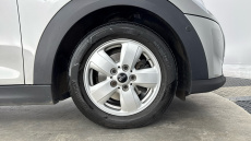 MINI Hatchback 1.5 Cooper Classic 5dr Auto Petrol Hatchback